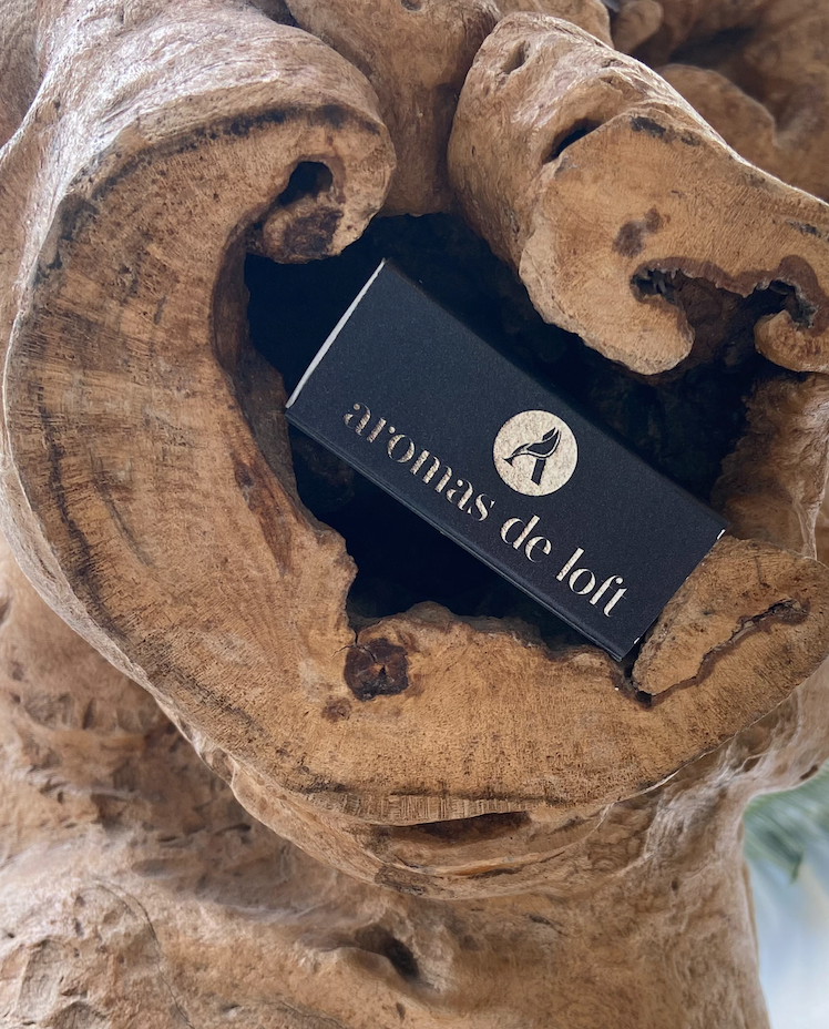 White Pearl Tip Matches Luxury Candle Company Los Angeles Aromas