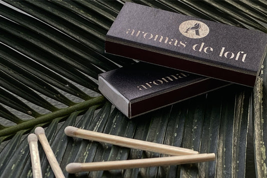 WHITE PEARL TIP MATCHES (2 BOXES)